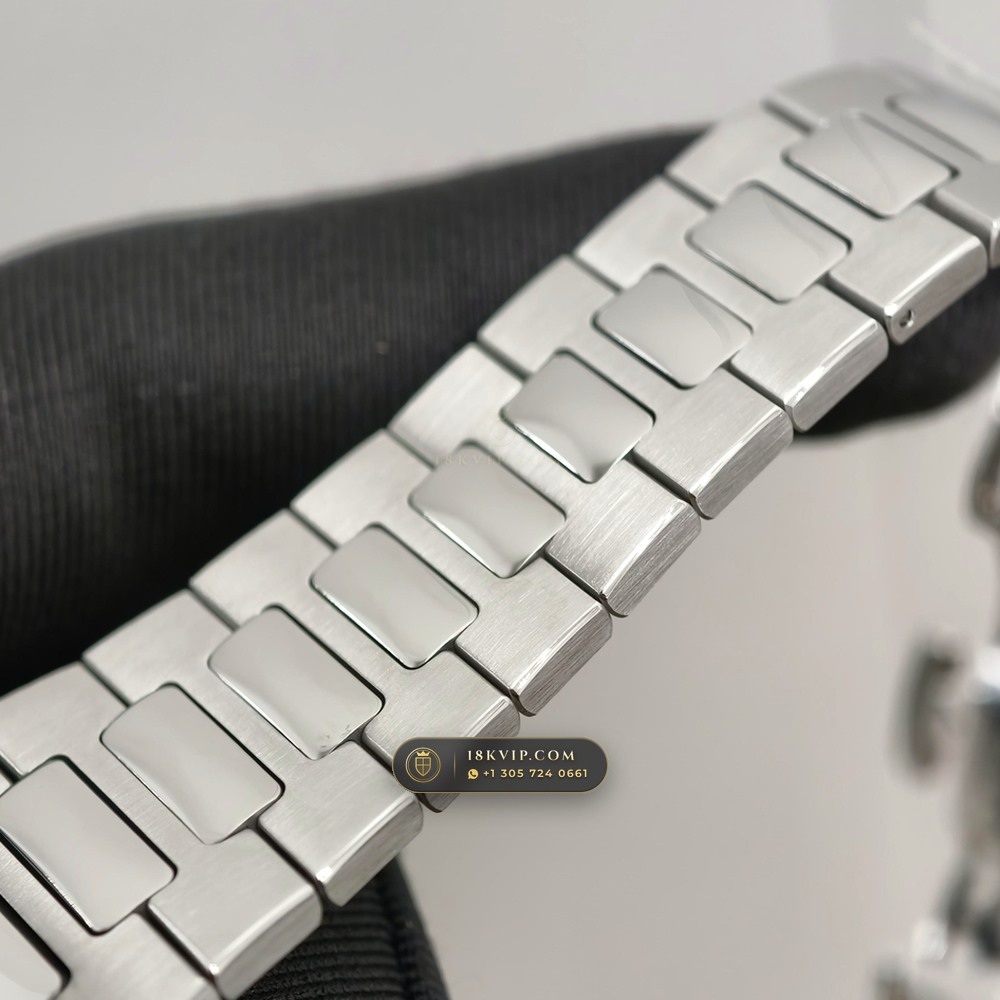 Patek Philippe Nautilus Moonphase & Power Reserve Geneva Atelier Spec Ref. 5712/1A — Private Vault Edition — Studio Gallery Plate VII in 904L Stainless Steel Custom Architecture (116.8g Verified Mass, Patek Philippe Cal. 240 PS IRM C LU - 22K Gold Micro-Rotor)