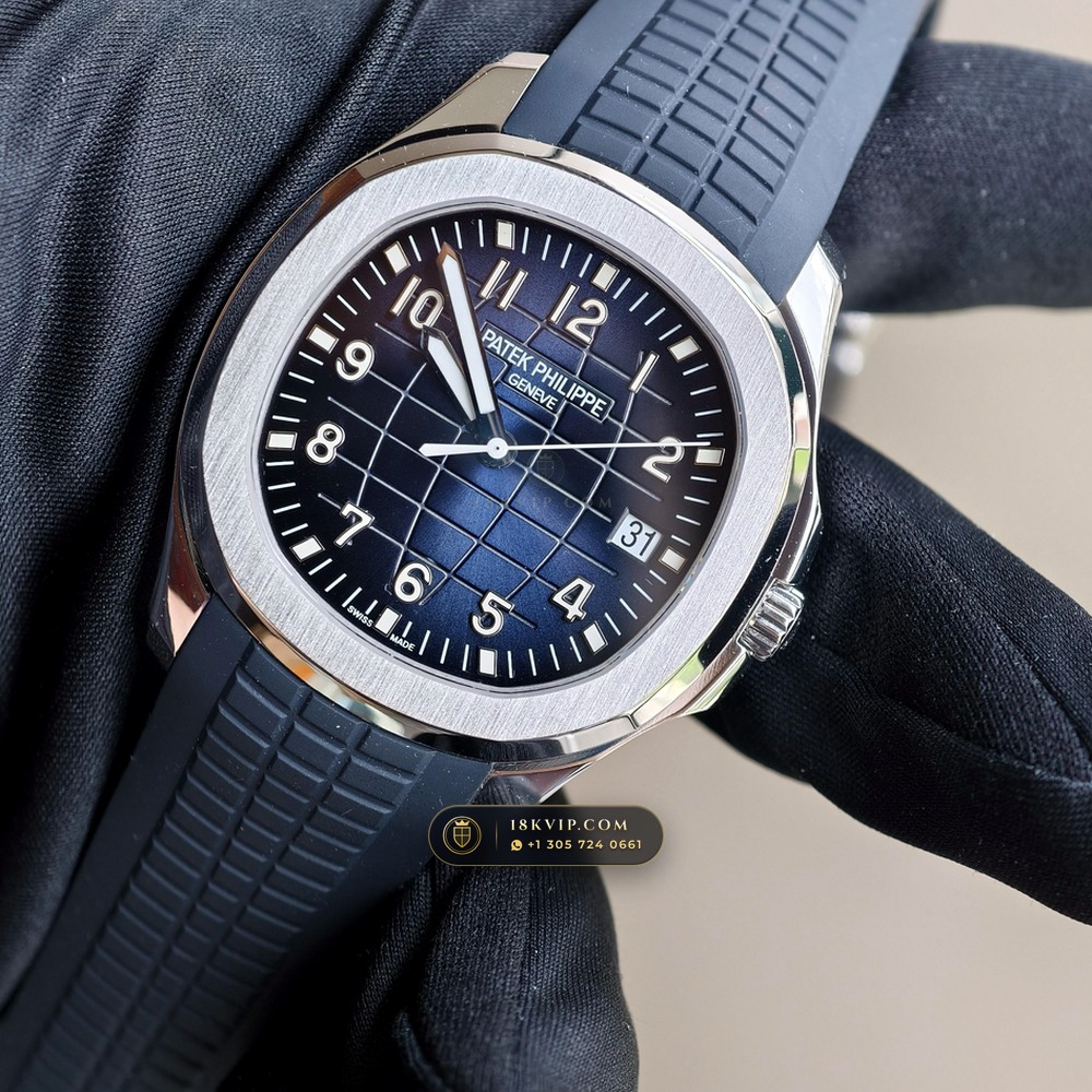 Patek Philippe Aquanaut Jumbo 42.2mm 18K White Gold Ref. 5168G-001 — Private Vault Edition — Studio Gallery Plate III in 18K White Gold Au750 (120.1g Verified Mass, Patek Philippe Cal. 324 S C - 21K Gold Rotor)