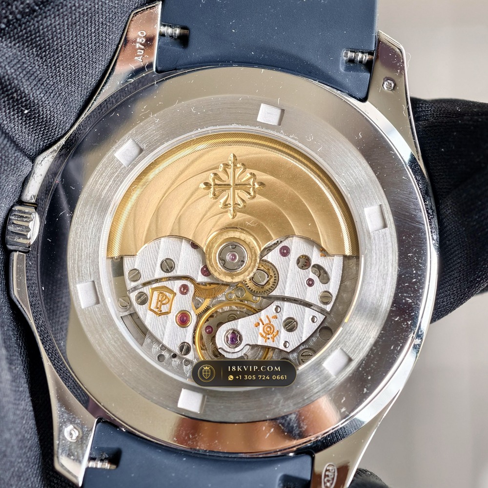 Patek Philippe Aquanaut Jumbo 42.2mm 18K White Gold Ref. 5168G-001 — Private Vault Edition — Studio Gallery Plate V in 18K White Gold Au750 (120.1g Verified Mass, Patek Philippe Cal. 324 S C - 21K Gold Rotor)