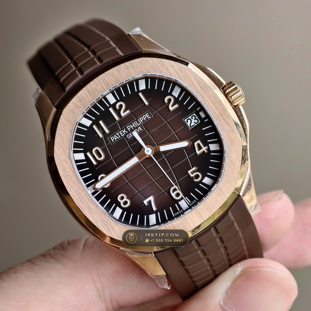 Patek Philippe Aquanaut Extra-Large Self-Winding 18K Rose Gold Custom SW Dial Deep Crystal Optics Ref. 5167R — Private Vault Edition — Studio Gallery Plate II in 18K Rose Gold Au750 (132.0g Verified Mass, Patek Philippe Cal. 324 S C - 21K Gold Rotor)