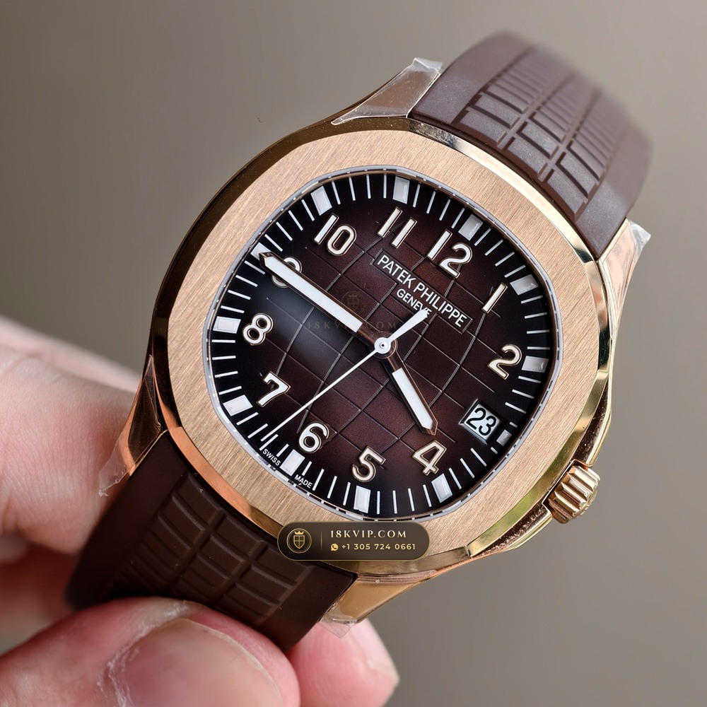 Patek Philippe Aquanaut Extra-Large Self-Winding 18K Rose Gold Custom SW Dial Deep Crystal Optics Ref. 5167R — Private Vault Edition — Studio Gallery Plate III in 18K Rose Gold Au750 (132.0g Verified Mass, Patek Philippe Cal. 324 S C - 21K Gold Rotor)