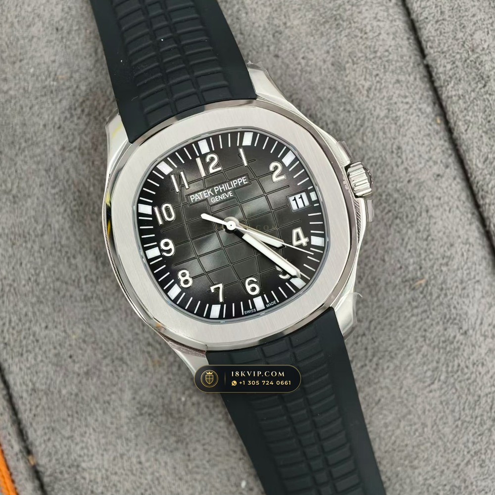 Patek Philippe Aquanaut Extra-Large Self-Winding Custom SW Dial 22K Gold Rotor Ref. 5167A — Private Vault Edition — Studio Gallery Plate IV in 904L Stainless Steel Custom Architecture (79.1g Verified Mass, Patek Philippe Cal. 324 S C - 21K Gold Rotor)