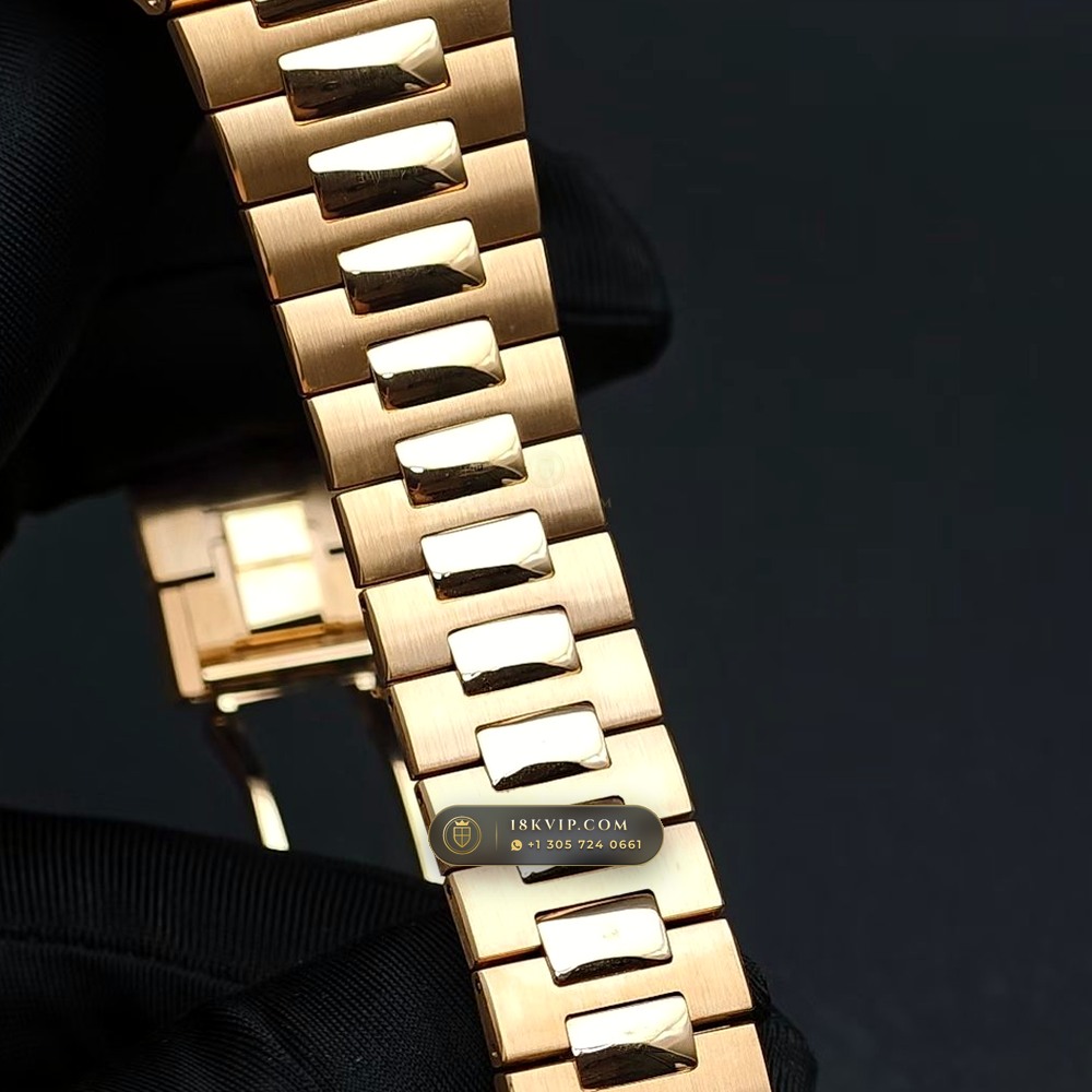 Patek Philippe Cubitus Self-Winding 18K Rose Gold Ref. 7128/1R-001 — Private Vault Edition — Studio Gallery Plate VIII in 18K Rose Gold Au750 (188.0g Verified Mass, Patek Philippe Cal. 26-330 S C)