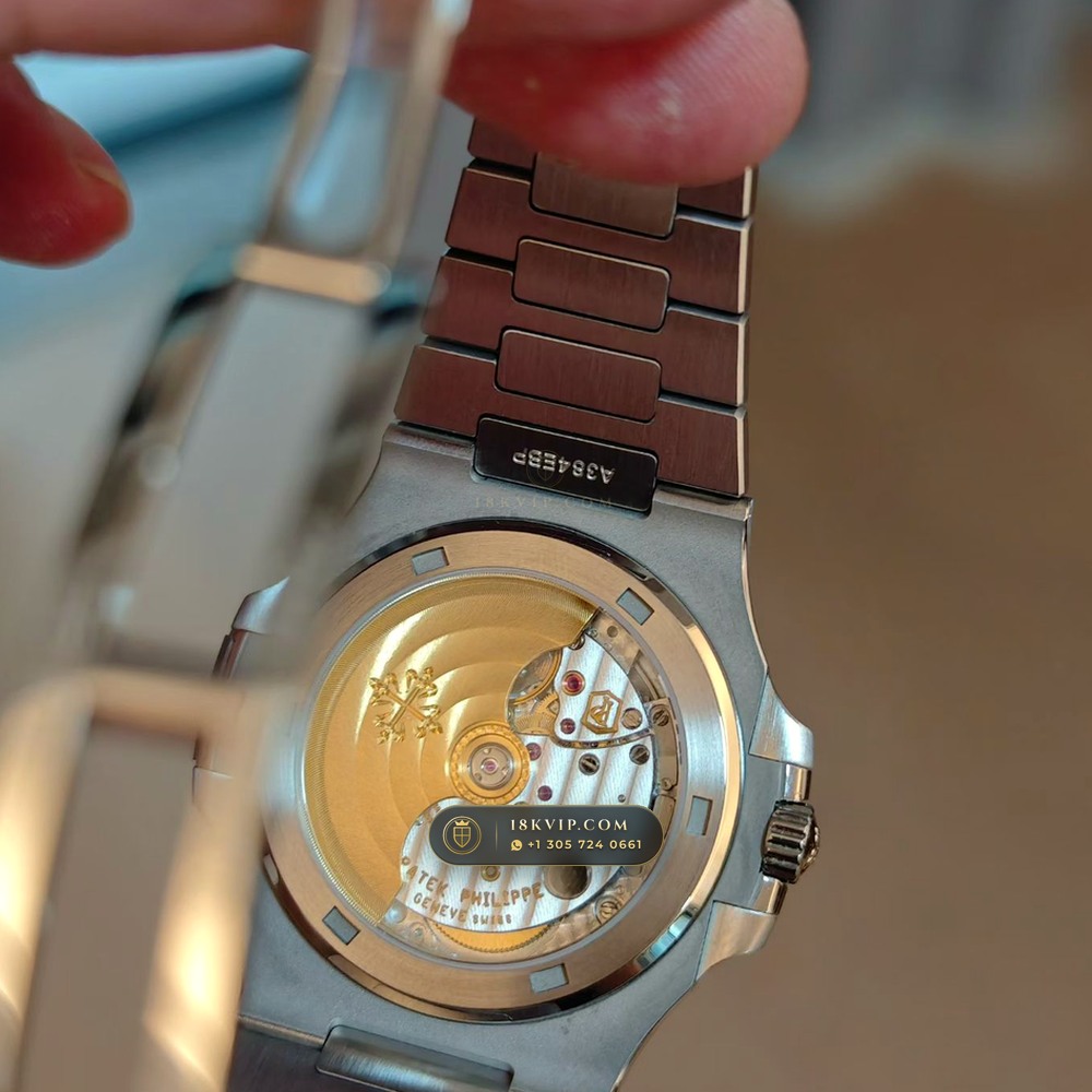 Patek Philippe Nautilus Self-Winding Custom SW Dial Free-Sprung Calibre Ref. 5711/1A-001 — Private Vault Edition — Studio Gallery Plate VII in 904L Stainless Steel Custom Architecture (115.1g Verified Mass, Patek Philippe Cal. 26-330 S C / Cal. 324 S C - 21K Gold Rotor)