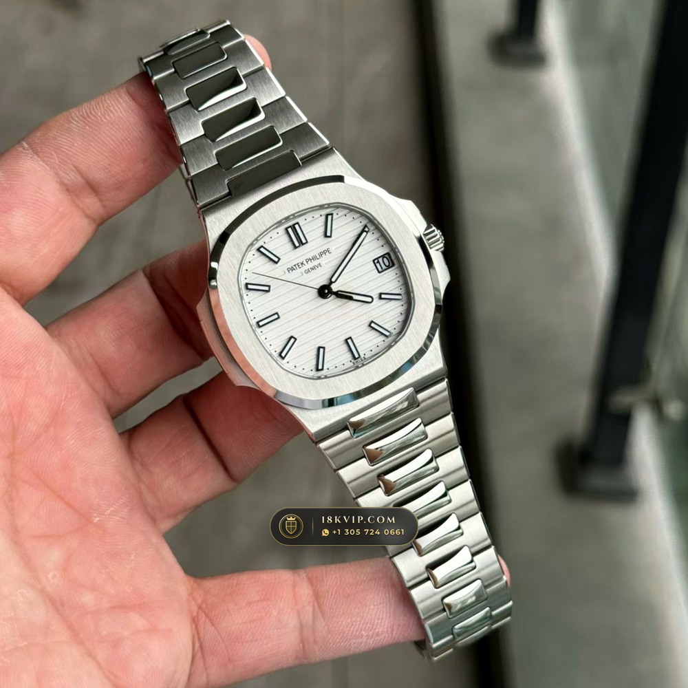 Patek Philippe Nautilus Self-Winding Geneva Atelier Spec Ref. 5711/1A-011 — Private Vault Edition — Studio Gallery Plate II in 904L Stainless Steel Custom Architecture (114.7g Verified Mass, Patek Philippe Cal. 26-330 S C / Cal. 324 S C - 21K Gold Rotor)