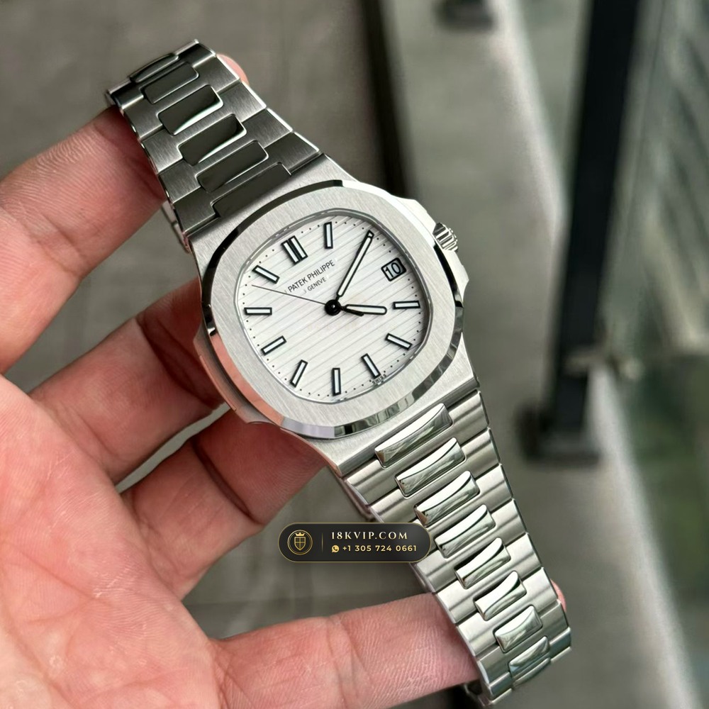 Patek Philippe Nautilus Self-Winding Geneva Atelier Spec Ref. 5711/1A-011 — Private Vault Edition — Studio Gallery Plate III in 904L Stainless Steel Custom Architecture (114.7g Verified Mass, Patek Philippe Cal. 26-330 S C / Cal. 324 S C - 21K Gold Rotor)