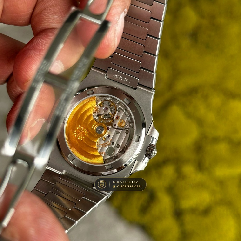 Patek Philippe Nautilus Self-Winding Geneva Atelier Spec Ref. 5711/1A-011 — Private Vault Edition — Studio Gallery Plate VIII in 904L Stainless Steel Custom Architecture (114.7g Verified Mass, Patek Philippe Cal. 26-330 S C / Cal. 324 S C - 21K Gold Rotor)