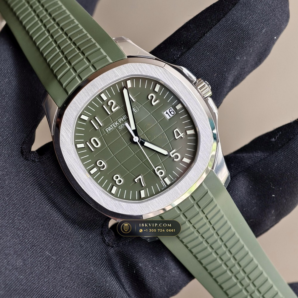 Patek Philippe Aquanaut Jumbo 42.2mm 18K White Gold Sapphire Caseback Spec Ref. 5168G — Private Vault Edition — Studio Gallery Plate II in 18K White Gold Au750 (120.4g Verified Mass, Patek Philippe Cal. 324 S C - 21K Gold Rotor)