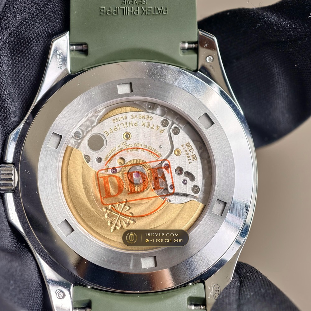 Patek Philippe Aquanaut Jumbo 42.2mm 18K White Gold Sapphire Caseback Spec Ref. 5168G — Private Vault Edition — Studio Gallery Plate VII in 18K White Gold Au750 (120.4g Verified Mass, Patek Philippe Cal. 324 S C - 21K Gold Rotor)