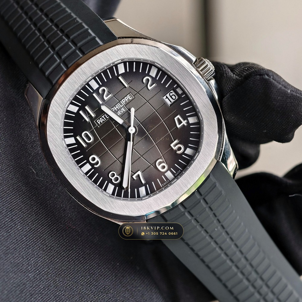 Patek Philippe Aquanaut Extra-Large Self-Winding Chronometer Regulated Spec Ref. 5167A — Private Vault Edition — Studio Gallery Plate II in 904L Stainless Steel Custom Architecture (79.3g Verified Mass, Patek Philippe Cal. 324 S C - 21K Gold Rotor)
