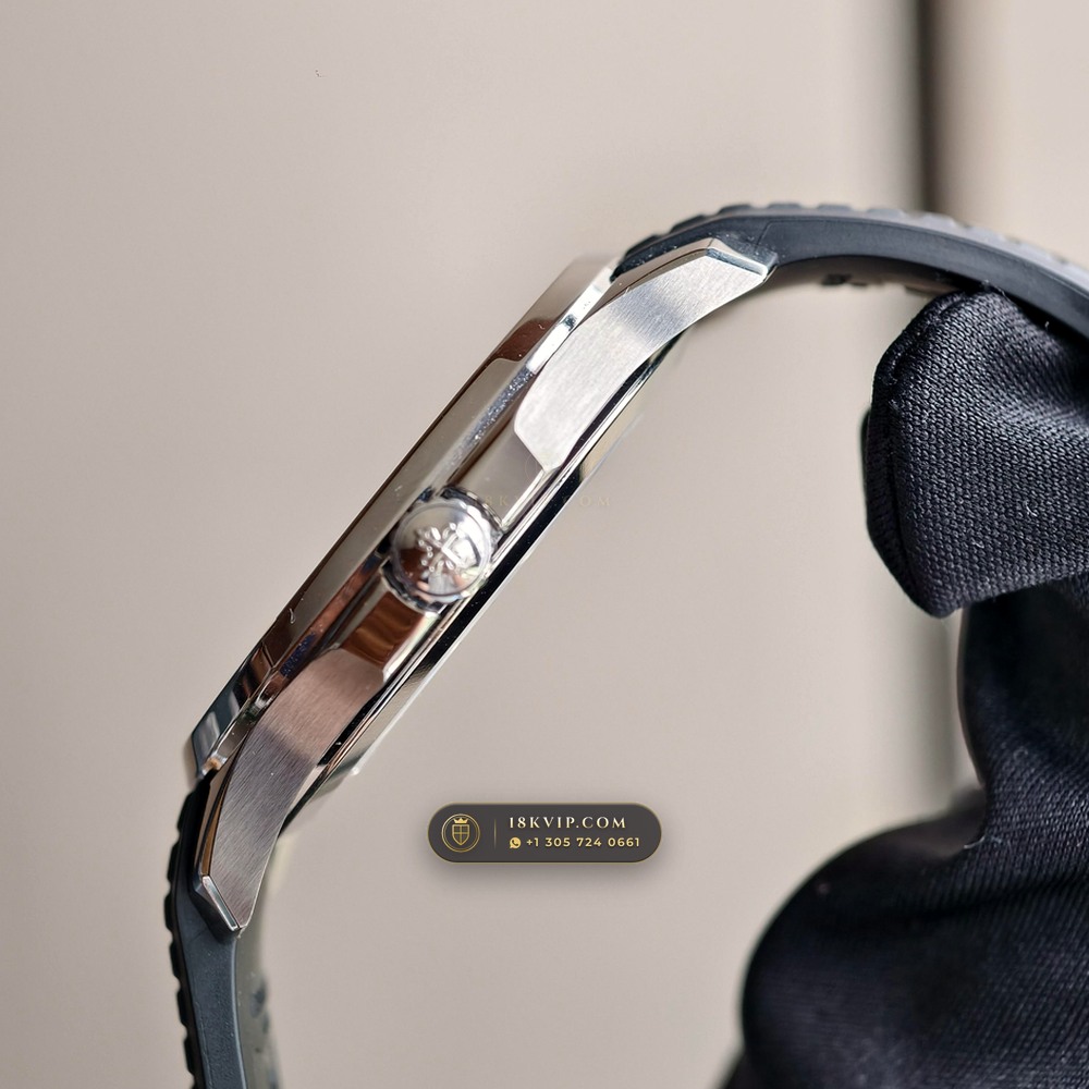 Patek Philippe Aquanaut Extra-Large Self-Winding Chronometer Regulated Spec Ref. 5167A — Private Vault Edition — Studio Gallery Plate V in 904L Stainless Steel Custom Architecture (79.3g Verified Mass, Patek Philippe Cal. 324 S C - 21K Gold Rotor)