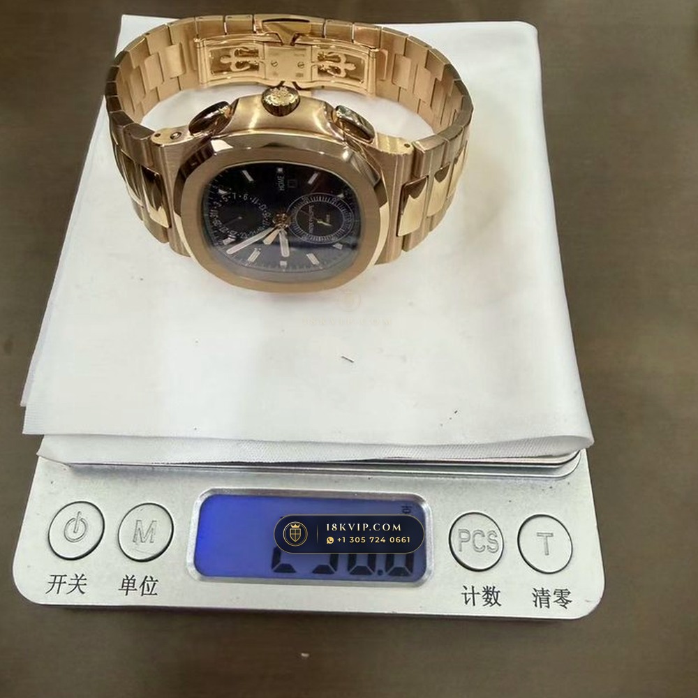 Patek Philippe Nautilus Travel Time Chronograph Sunburst Blue Dial 18K Rose Gold Ref. 5990/1R-001 — Private Vault Edition — Studio Gallery Plate VI in 18K Rose Gold Au750 (197.6g Verified Mass, Patek Philippe Cal. CH 28-520 C FUS - 21K Gold Rotor)