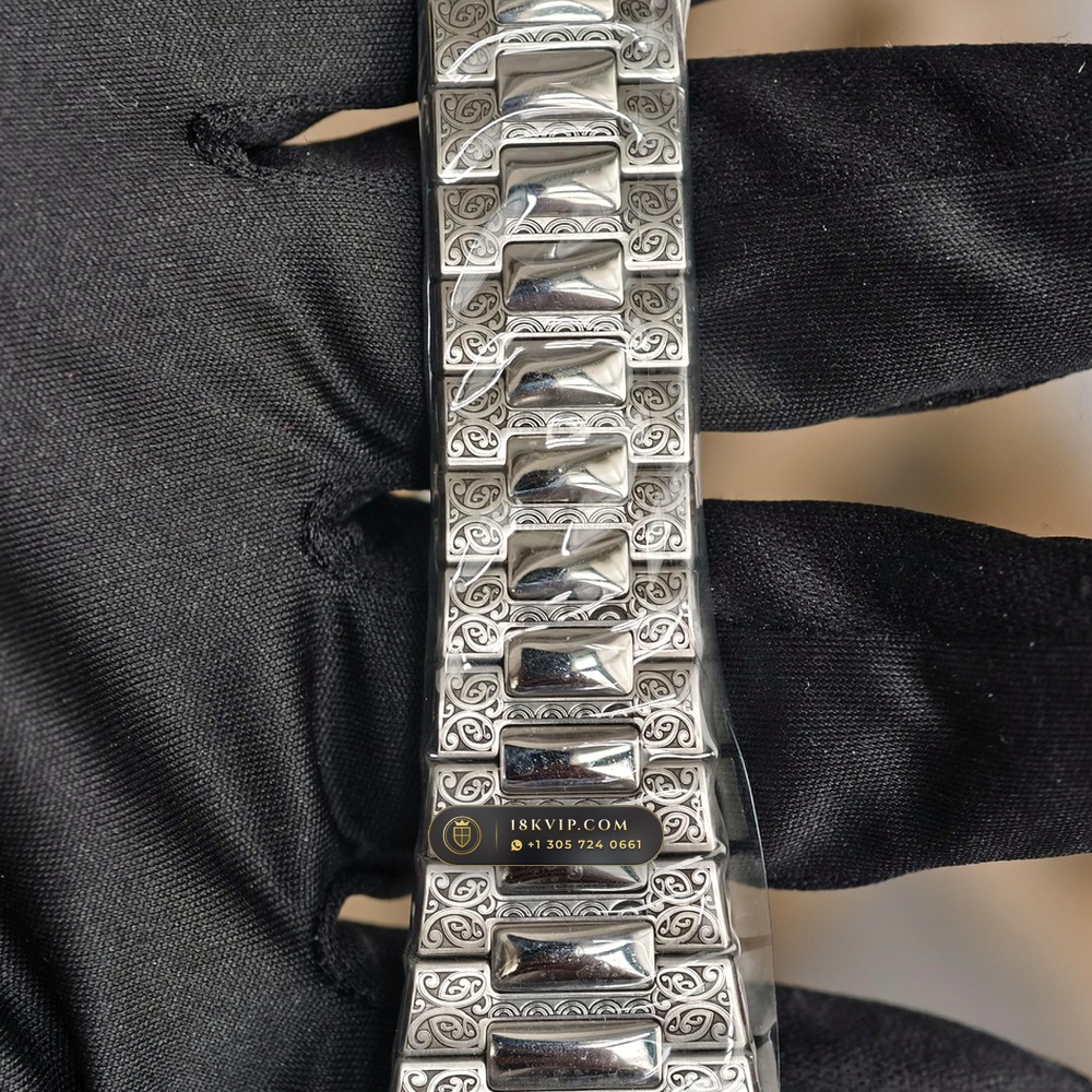 Patek Philippe Nautilus Self-Winding Ref. 5711/1500A — Private Vault Edition — Studio Gallery Plate XI in 904L Stainless Steel Custom Architecture (115.2g Verified Mass, Patek Philippe Cal. 26-330 S C / Cal. 324 S C - 21K Gold Rotor)
