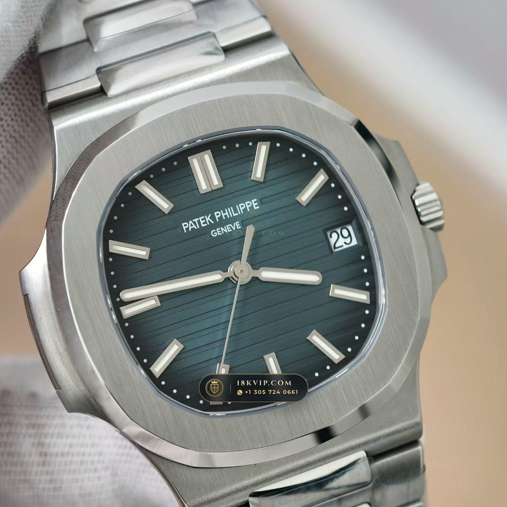 Patek Philippe Nautilus Self-Winding Geneva Atelier Spec Ref. 5711A — Private Vault Edition — Studio Gallery Plate IV in 904L Stainless Steel Custom Architecture (115.1g Verified Mass, Patek Philippe Cal. 26-330 S C / Cal. 324 S C - 21K Gold Rotor)