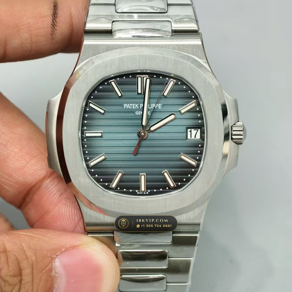 Patek Philippe Nautilus Self-Winding Custom SW Dial Deep Crystal Optics Ref. 5711/1A — Private Vault Edition — Studio Gallery Plate II in 904L Stainless Steel Custom Architecture (115.2g Verified Mass, Patek Philippe Cal. 26-330 S C / Cal. 324 S C - 21K Gold Rotor)