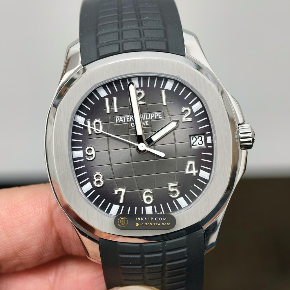 Patek Philippe Aquanaut Extra-Large Self-Winding Hand-Chamfered Bevel Spec Ref. 5167A — Private Vault Edition — Studio Gallery Plate III in 904L Stainless Steel Custom Architecture (79.2g Verified Mass, Patek Philippe Cal. 324 S C - 21K Gold Rotor)