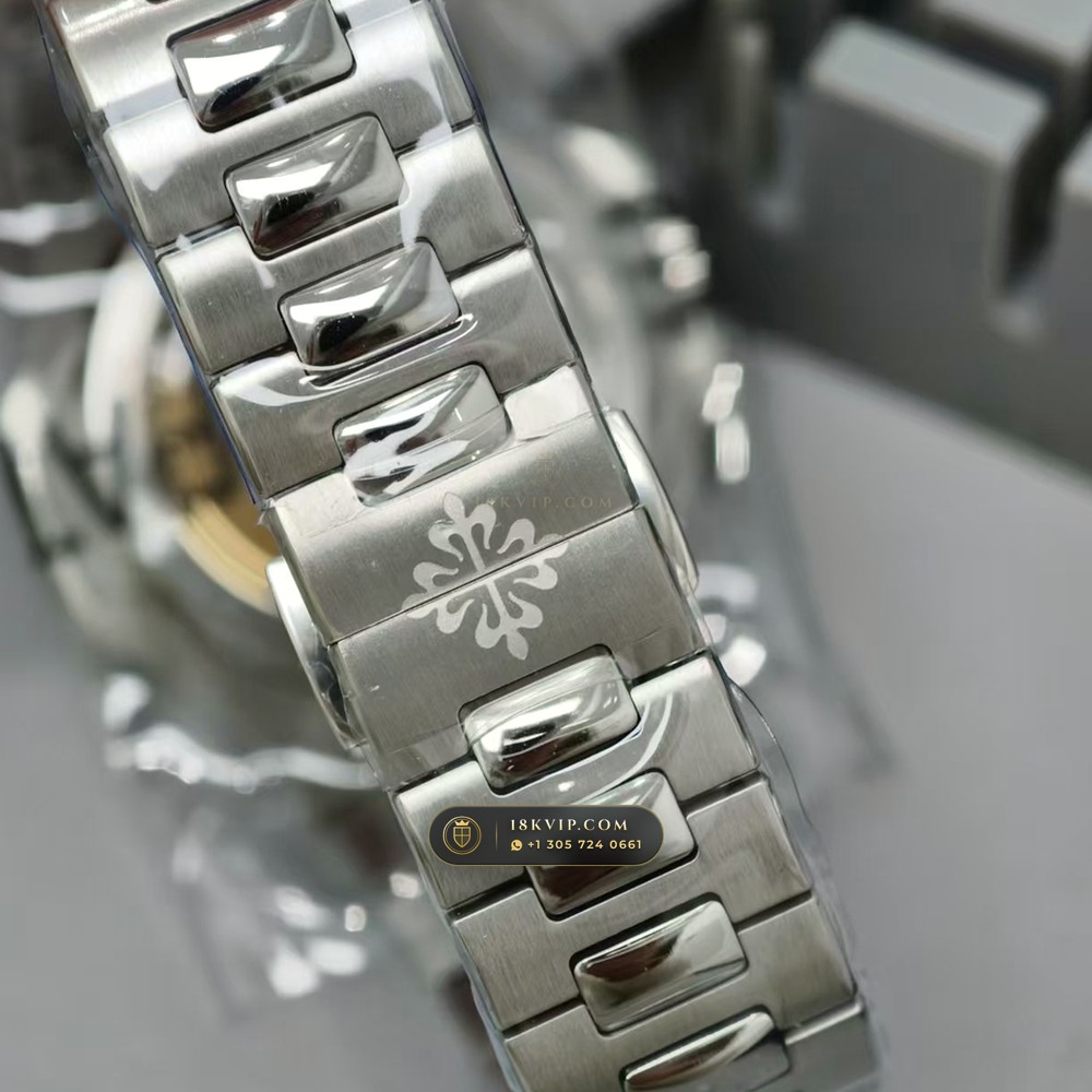 Patek Philippe Nautilus Self-Winding Custom SW Dial 22K Gold Rotor Ref. 5711/1A-014 — Private Vault Edition — Studio Gallery Plate X in 904L Stainless Steel Custom Architecture (114.7g Verified Mass, Patek Philippe Cal. 26-330 S C / Cal. 324 S C - 21K Gold Rotor)