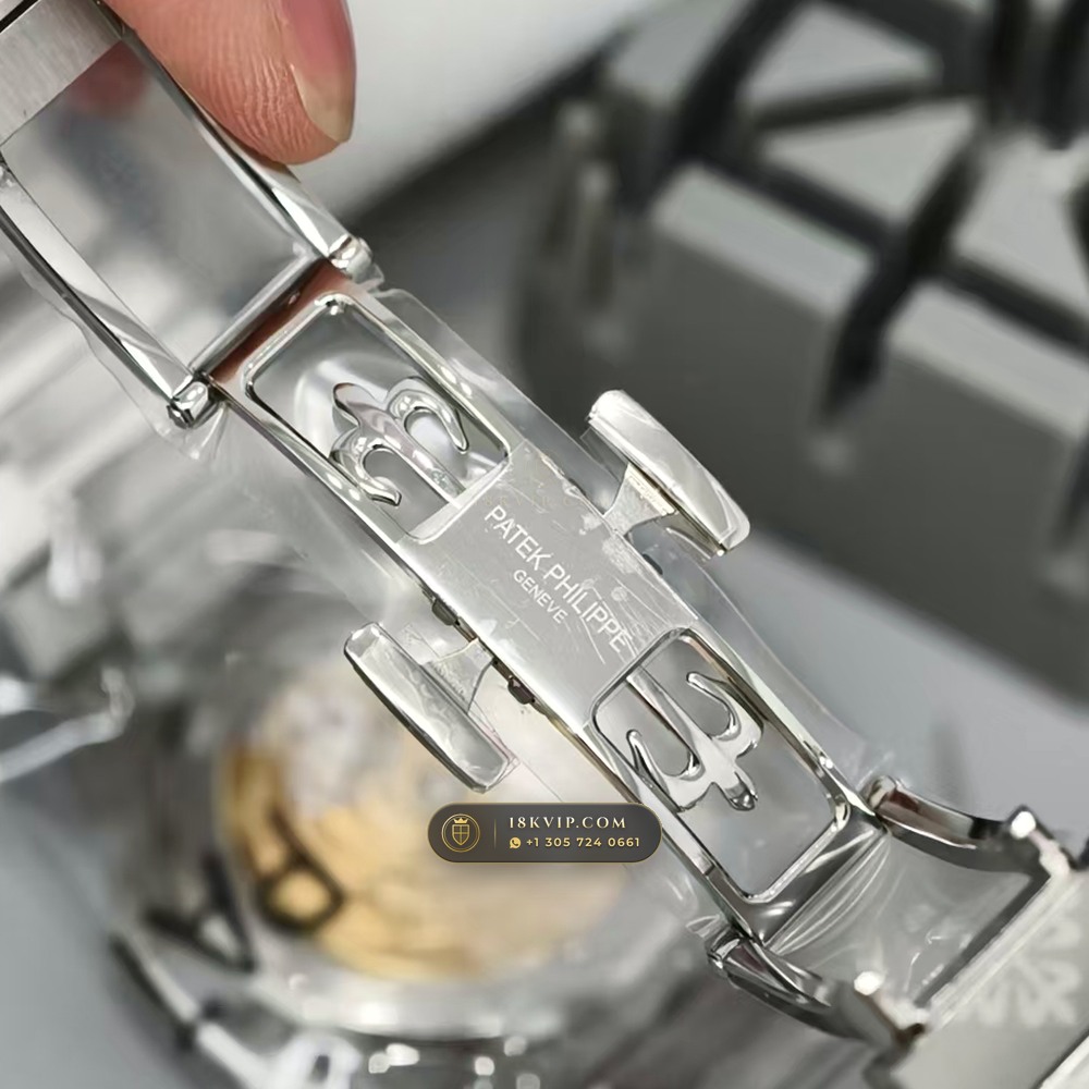 Patek Philippe Nautilus Self-Winding Custom SW Dial 22K Gold Rotor Ref. 5711/1A-014 — Private Vault Edition — Studio Gallery Plate XI in 904L Stainless Steel Custom Architecture (114.7g Verified Mass, Patek Philippe Cal. 26-330 S C / Cal. 324 S C - 21K Gold Rotor)