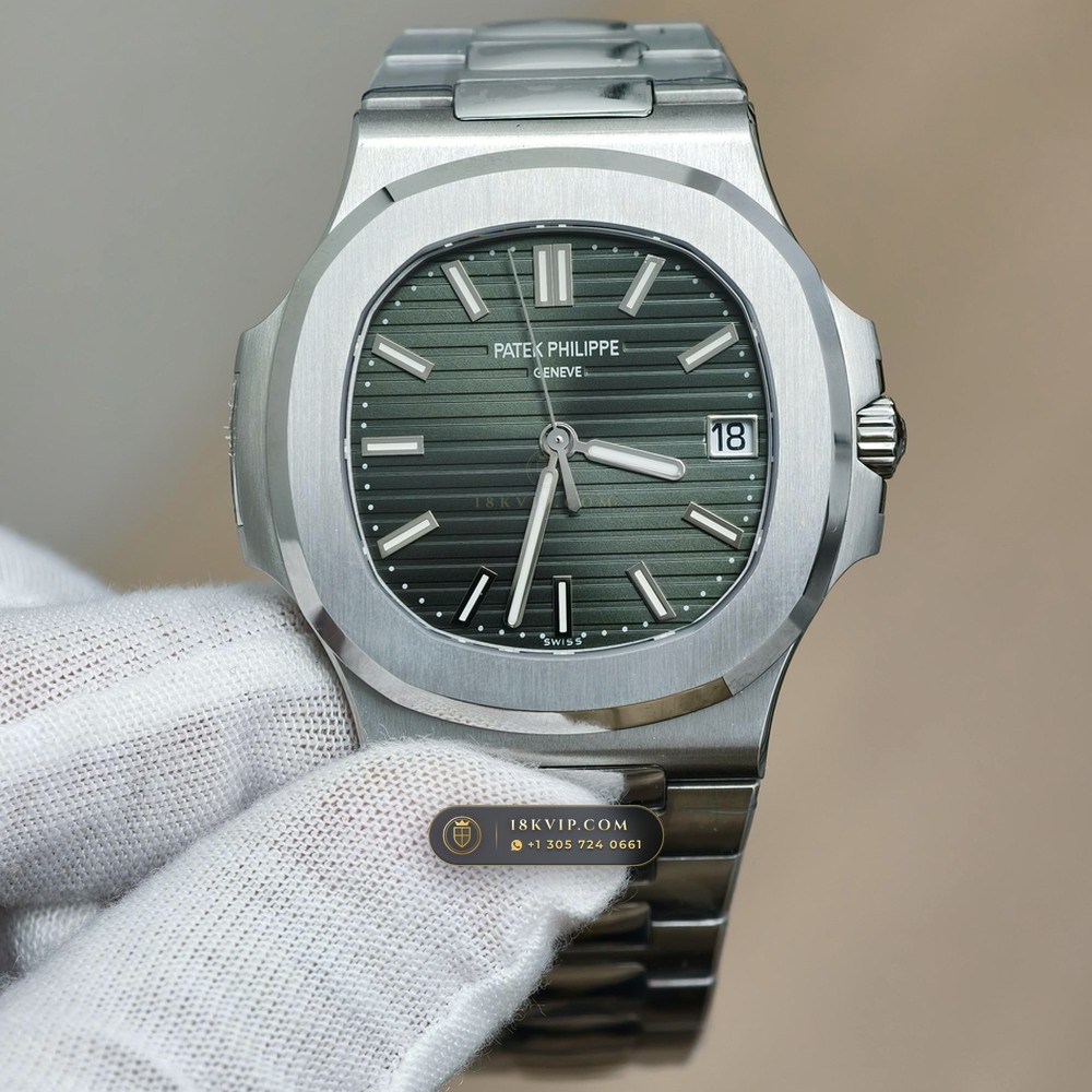 Patek Philippe Nautilus Self-Winding Custom SW Dial 22K Gold Rotor Ref. 5711/1A-014 — Private Vault Edition — Studio Gallery Plate II in 904L Stainless Steel Custom Architecture (114.7g Verified Mass, Patek Philippe Cal. 26-330 S C / Cal. 324 S C - 21K Gold Rotor)