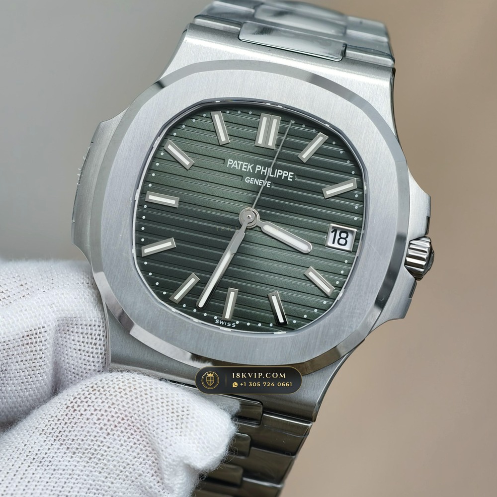 Patek Philippe Nautilus Self-Winding Custom SW Dial 22K Gold Rotor Ref. 5711/1A-014 — Private Vault Edition — Studio Gallery Plate III in 904L Stainless Steel Custom Architecture (114.7g Verified Mass, Patek Philippe Cal. 26-330 S C / Cal. 324 S C - 21K Gold Rotor)