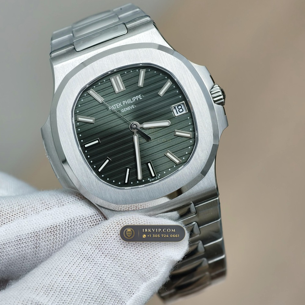 Patek Philippe Nautilus Self-Winding Custom SW Dial 22K Gold Rotor Ref. 5711/1A-014 — Private Vault Edition — Studio Gallery Plate IV in 904L Stainless Steel Custom Architecture (114.7g Verified Mass, Patek Philippe Cal. 26-330 S C / Cal. 324 S C - 21K Gold Rotor)