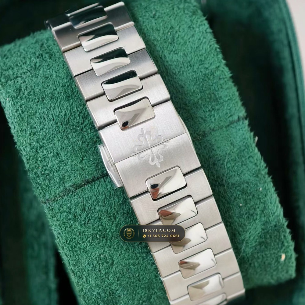 Patek Philippe Nautilus Moonphase & Power Reserve Ref. 5712A — Private Vault Edition — Studio Gallery Plate VII in 904L Stainless Steel Custom Architecture (116.5g Verified Mass, Patek Philippe Cal. 240 PS IRM C LU - 22K Gold Micro-Rotor)