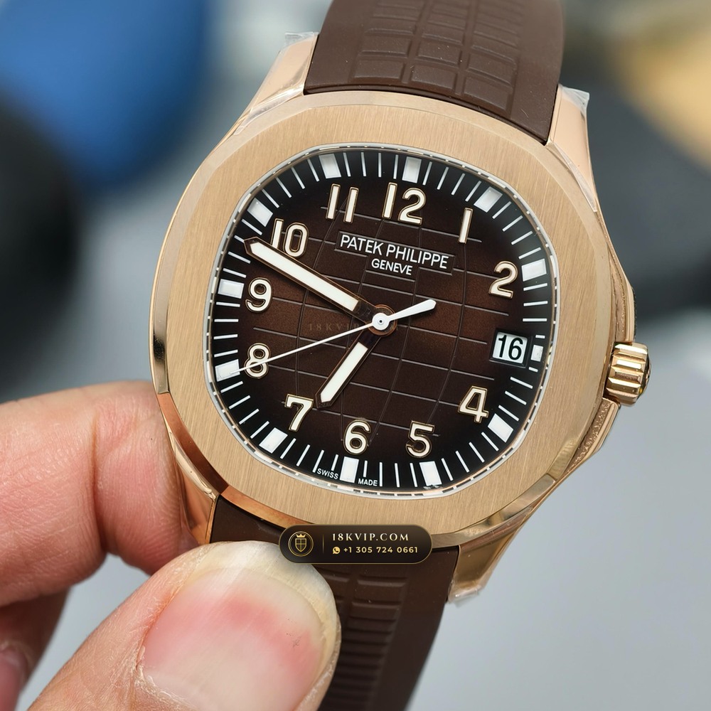 Patek Philippe Aquanaut Extra-Large Self-Winding 18K Rose Gold Geneva Atelier Spec Ref. 5167R — Private Vault Edition — Studio Gallery Plate III in 18K Rose Gold Au750 (108.8g Verified Mass, Patek Philippe Cal. 324 S C - 21K Gold Rotor)