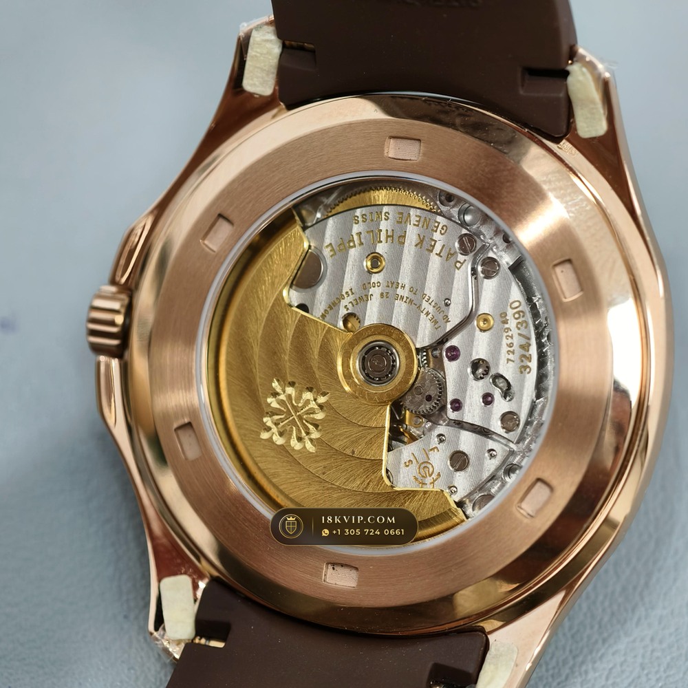 Patek Philippe Aquanaut Extra-Large Self-Winding 18K Rose Gold Geneva Atelier Spec Ref. 5167R — Private Vault Edition — Studio Gallery Plate VII in 18K Rose Gold Au750 (108.8g Verified Mass, Patek Philippe Cal. 324 S C - 21K Gold Rotor)