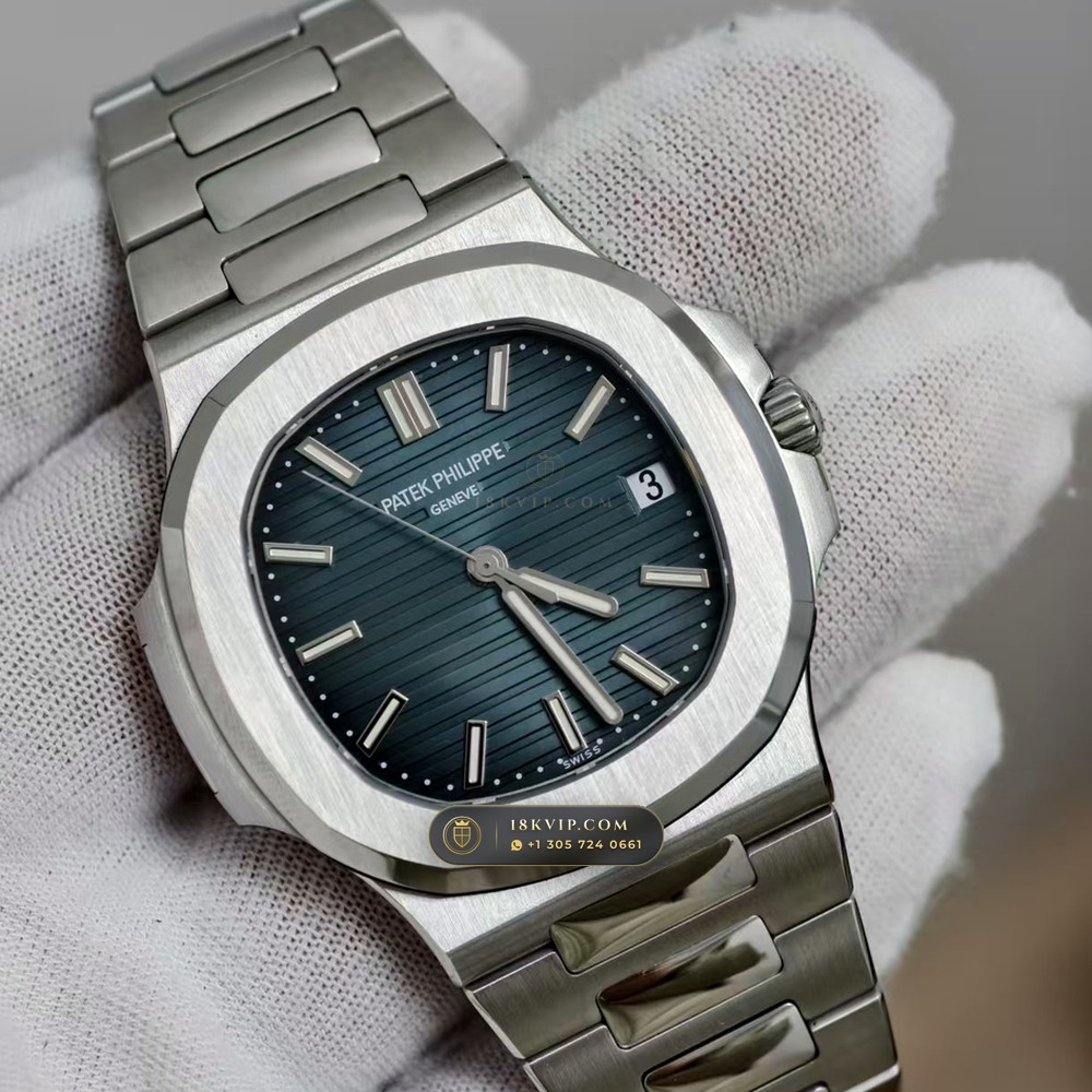 Patek Philippe Nautilus Self-Winding Geneva Atelier Spec Ref. 5711/1A — Private Vault Edition — Studio Gallery Plate II in 904L Stainless Steel Custom Architecture (115.1g Verified Mass, Patek Philippe Cal. 26-330 S C / Cal. 324 S C - 21K Gold Rotor)