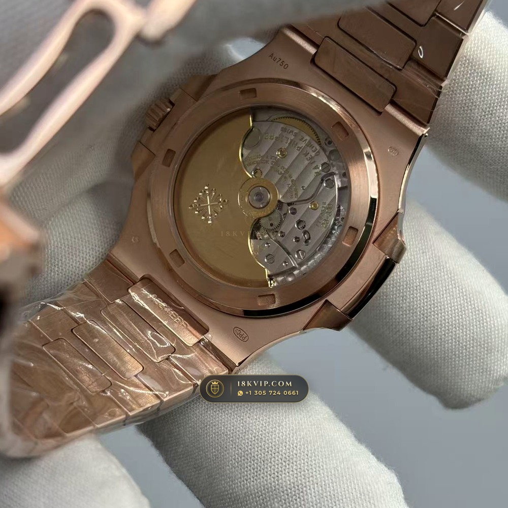 Patek Philippe Nautilus Self-Winding Diamond-Set Bezel 18K Rose Gold Geneva Atelier Spec Ref. 5723/112R-001 — Private Vault Edition — Studio Gallery Plate VII in 18K Rose Gold Au750 (186.5g Verified Mass, Patek Philippe Cal. 26-330 S C / Cal. 324 S C - 21K Gold Rotor)