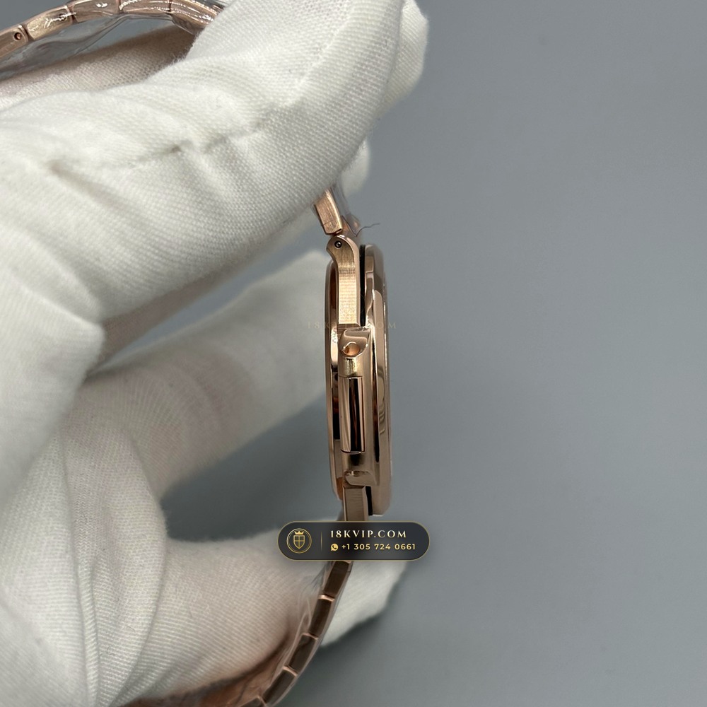 Patek Philippe Nautilus Self-Winding Diamond-Set Bezel 18K Rose Gold Ref. 5723/1R — Private Vault Edition — Studio Gallery Plate VI in 18K Rose Gold Au750 (186.6g Verified Mass, Patek Philippe Cal. 26-330 S C / Cal. 324 S C - 21K Gold Rotor)