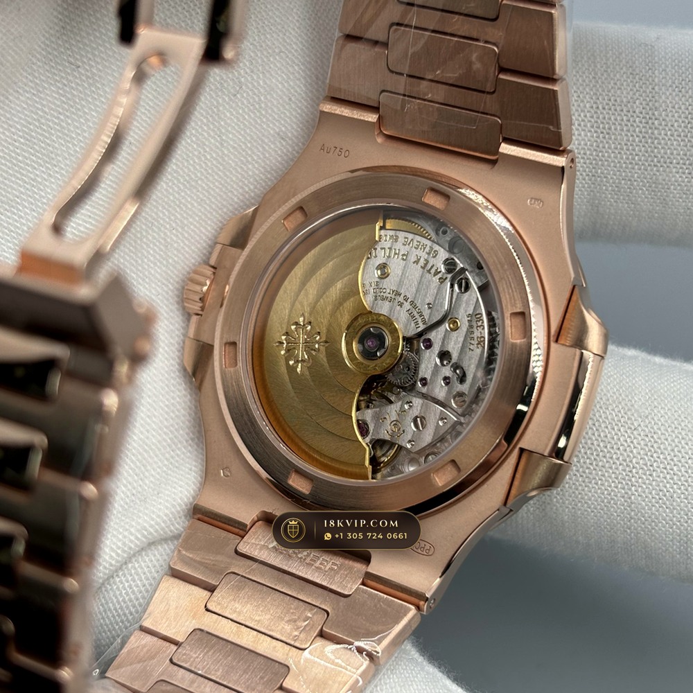 Patek Philippe Nautilus Self-Winding Diamond-Set Bezel 18K Rose Gold Ref. 5723/1R — Private Vault Edition — Studio Gallery Plate VIII in 18K Rose Gold Au750 (186.6g Verified Mass, Patek Philippe Cal. 26-330 S C / Cal. 324 S C - 21K Gold Rotor)