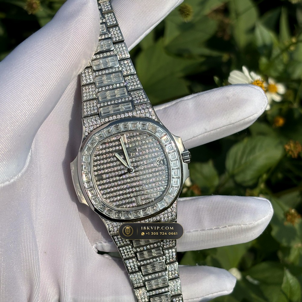 Patek Philippe Nautilus Haute Joaillerie Full Diamond Pave 18K White Gold Ref. 5719/10G-010 — Private Vault Edition — Studio Gallery Plate VII in 18K White Gold Au750 (186.9g Verified Mass, Patek Philippe Cal. 26-330 S C / Cal. 324 S C - 21K Gold Rotor)