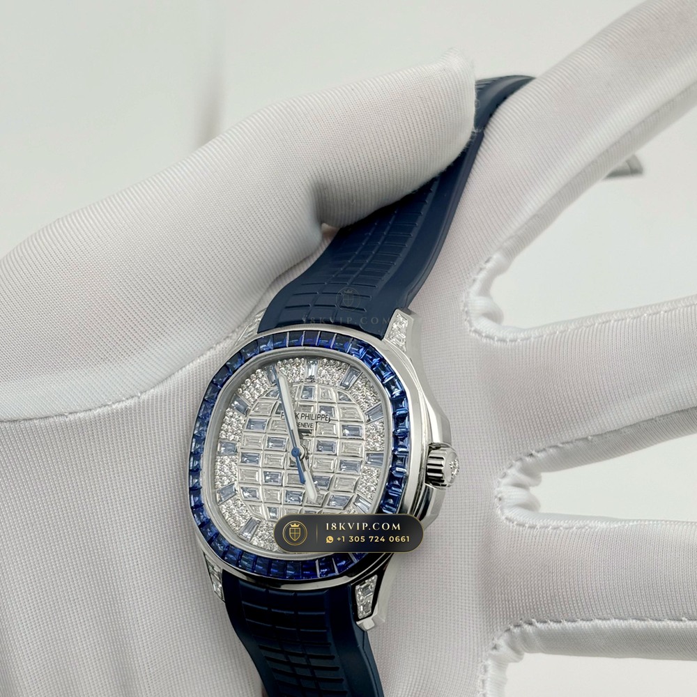 Patek Philippe Aquanaut Luce Haute Joaillerie Baguette Emerald Bezel 18K White Gold Ref. 5268/461G-001 — Private Vault Edition — Studio Gallery Plate III in 18K White Gold Au750 (114.2g Verified Mass, Patek Philippe Cal. 26-330 S C - 21K Gold Rotor)
