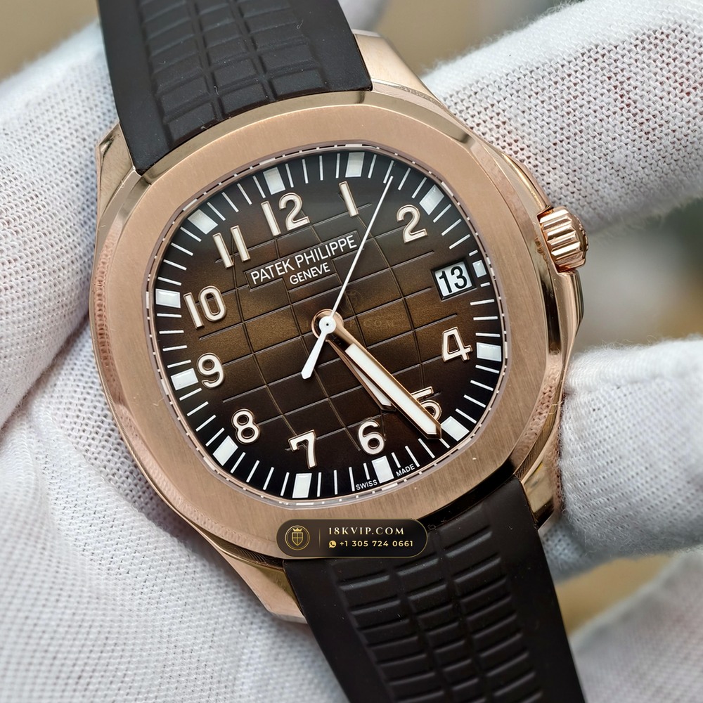 Patek Philippe Aquanaut Extra-Large Self-Winding 18K Rose Gold Ref. 5167R-001 — Private Vault Edition — Studio Gallery Plate III in 18K Rose Gold Au750 (108.9g Verified Mass, Patek Philippe Cal. 324 S C - 21K Gold Rotor)