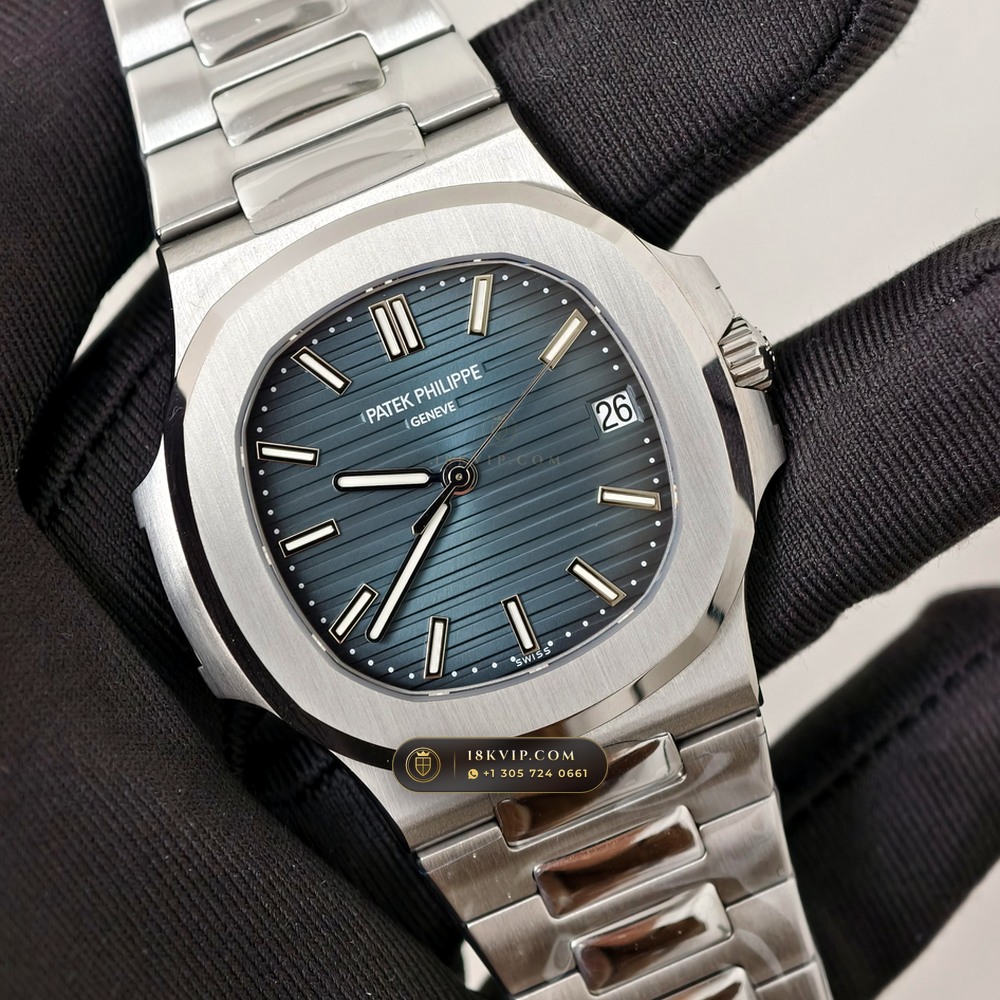 Patek Philippe Nautilus Self-Winding Custom SW Dial 22K Gold Rotor Ref. 5711/1A-001 — Private Vault Edition — Studio Gallery Plate III in 904L Stainless Steel Custom Architecture (115.1g Verified Mass, Patek Philippe Cal. 26-330 S C / Cal. 324 S C - 21K Gold Rotor)