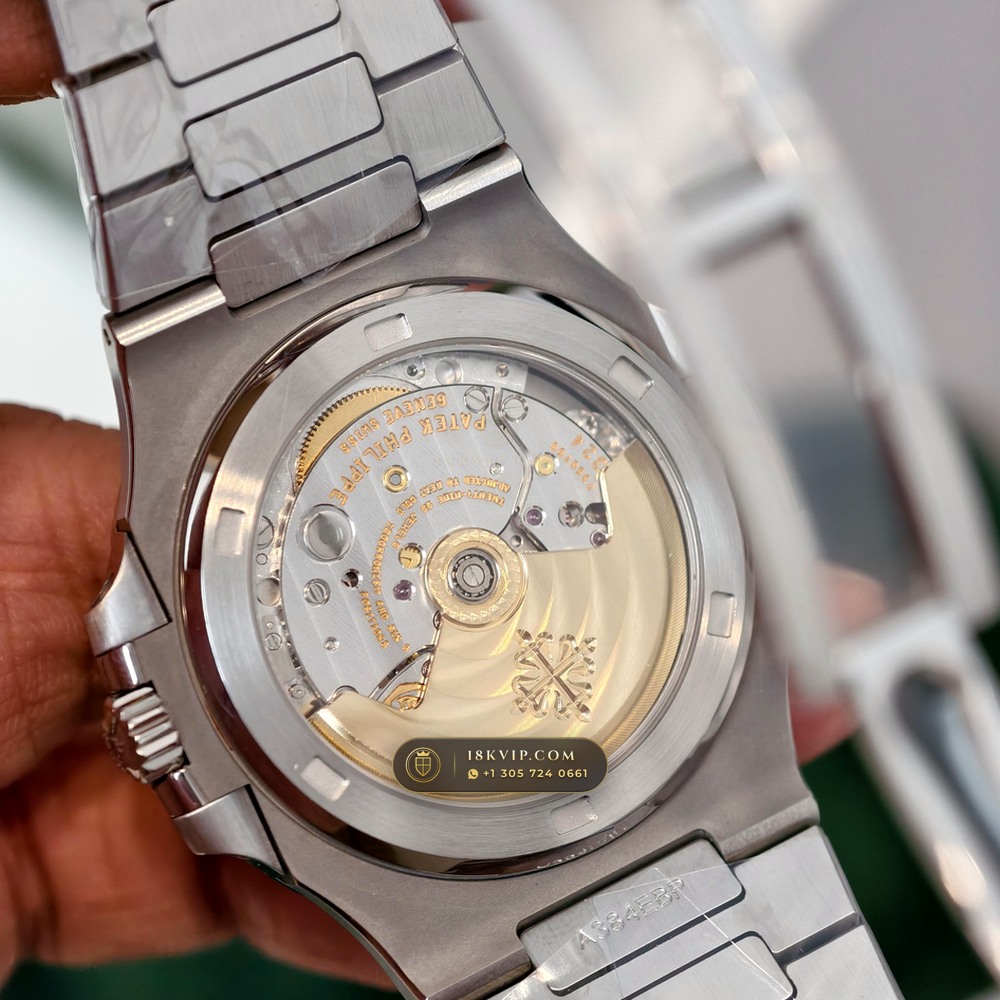 Patek Philippe Nautilus Self-Winding Custom SW Dial 22K Gold Rotor Ref. 5711/1A-001 — Private Vault Edition — Studio Gallery Plate VI in 904L Stainless Steel Custom Architecture (115.1g Verified Mass, Patek Philippe Cal. 26-330 S C / Cal. 324 S C - 21K Gold Rotor)