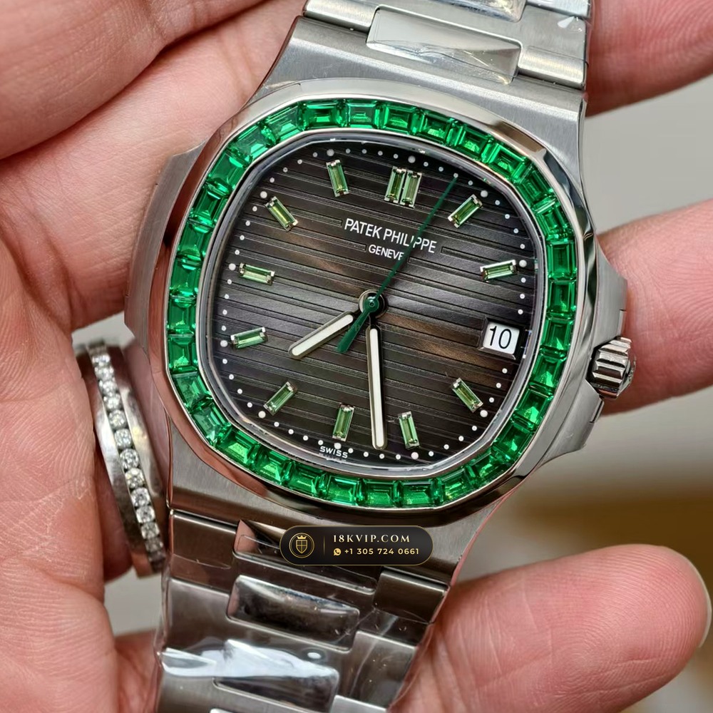 Patek Philippe Nautilus Off-Catalogue Baguette Emerald Bezel 950 Platinum Geneva Atelier Spec Ref. 5711/113P-001 — Private Vault Edition — Studio Gallery Plate III in 950 Platinum Pt950 (245.0g Verified Mass, Patek Philippe Cal. 26-330 S C / Cal. 324 S C - 21K Gold Rotor)