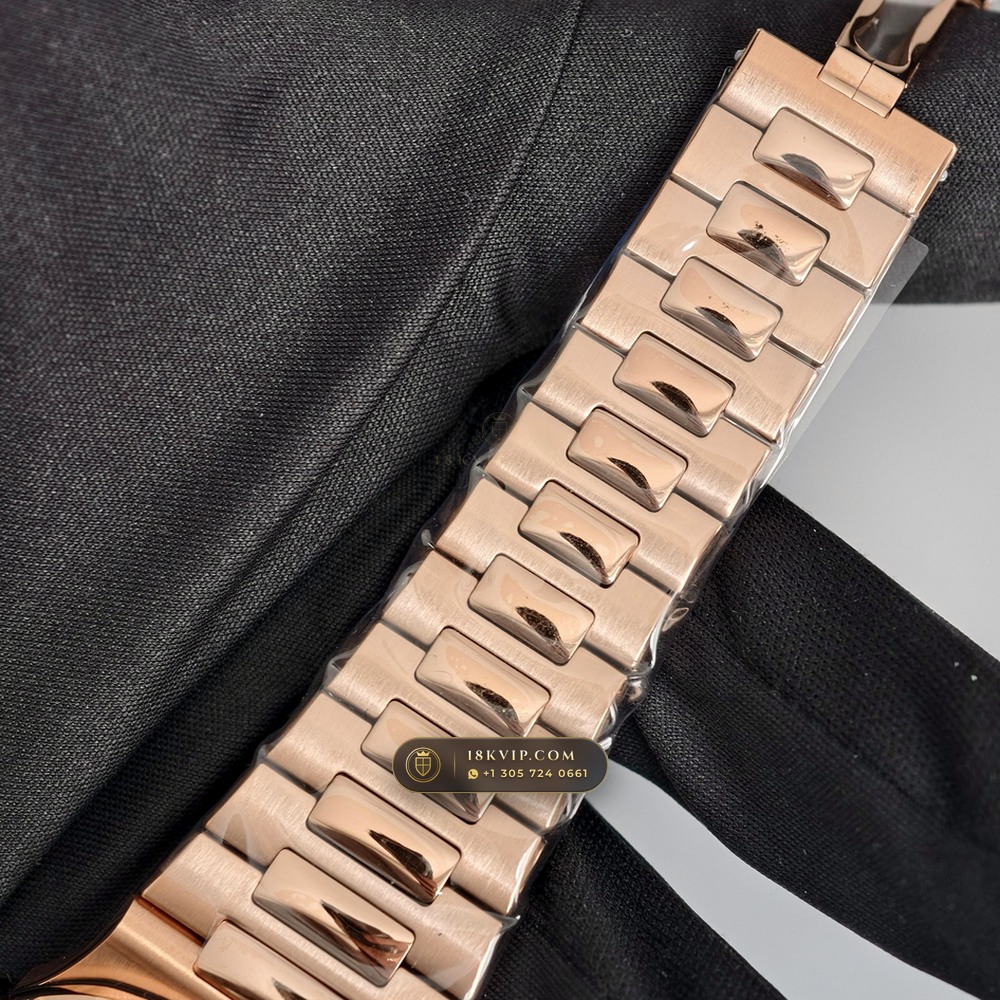 Patek Philippe Nautilus Self-Winding 18K Rose Gold Ref. 5711/1R — Private Vault Edition — Studio Gallery Plate XII in 18K Rose Gold Au750 (186.7g Verified Mass, Patek Philippe Cal. 26-330 S C / Cal. 324 S C - 21K Gold Rotor)