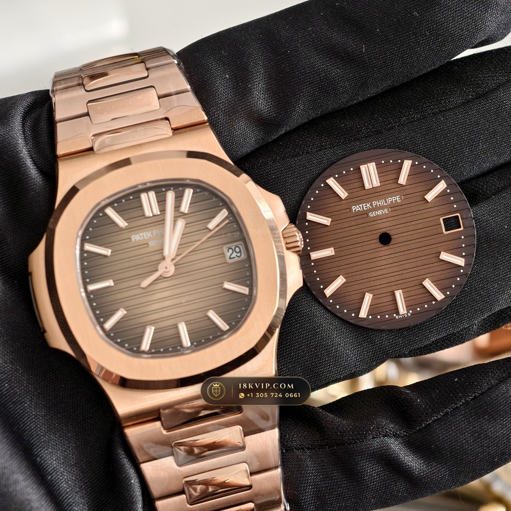 Patek Philippe Nautilus Self-Winding 18K Rose Gold Ref. 5711/1R — Private Vault Edition — Studio Gallery Plate II in 18K Rose Gold Au750 (186.7g Verified Mass, Patek Philippe Cal. 26-330 S C / Cal. 324 S C - 21K Gold Rotor)