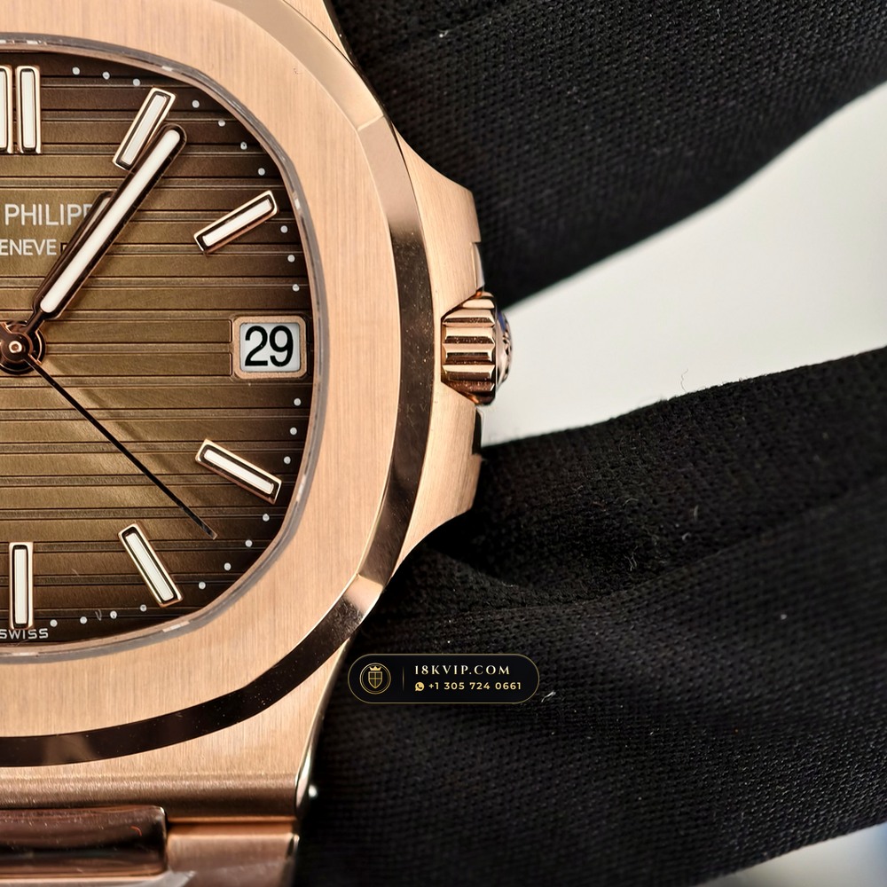 Patek Philippe Nautilus Self-Winding 18K Rose Gold Ref. 5711/1R — Private Vault Edition — Studio Gallery Plate IX in 18K Rose Gold Au750 (186.7g Verified Mass, Patek Philippe Cal. 26-330 S C / Cal. 324 S C - 21K Gold Rotor)