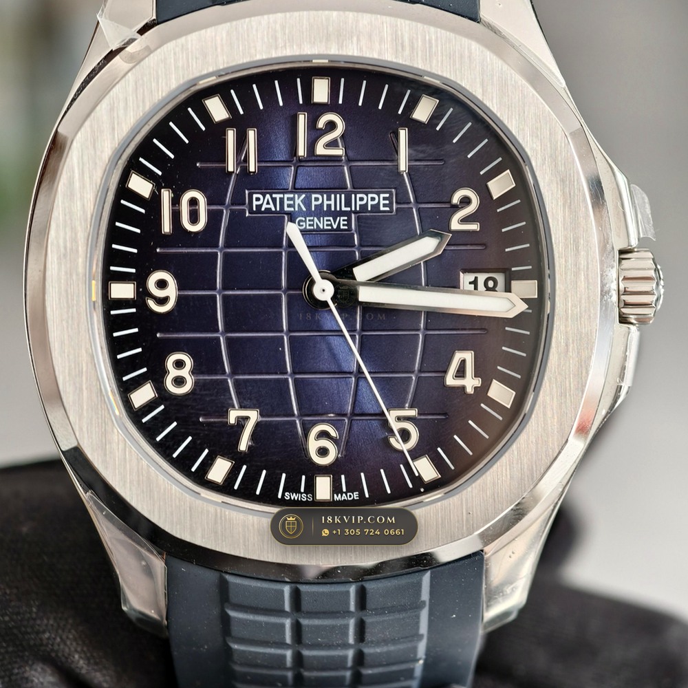 Patek Philippe Aquanaut Jumbo 42.2mm 18K White Gold Geneva Atelier Spec Ref. 5168G-001 — Private Vault Edition — Studio Gallery Plate II in 18K White Gold Au750 (120.6g Verified Mass, Patek Philippe Cal. 324 S C - 21K Gold Rotor)