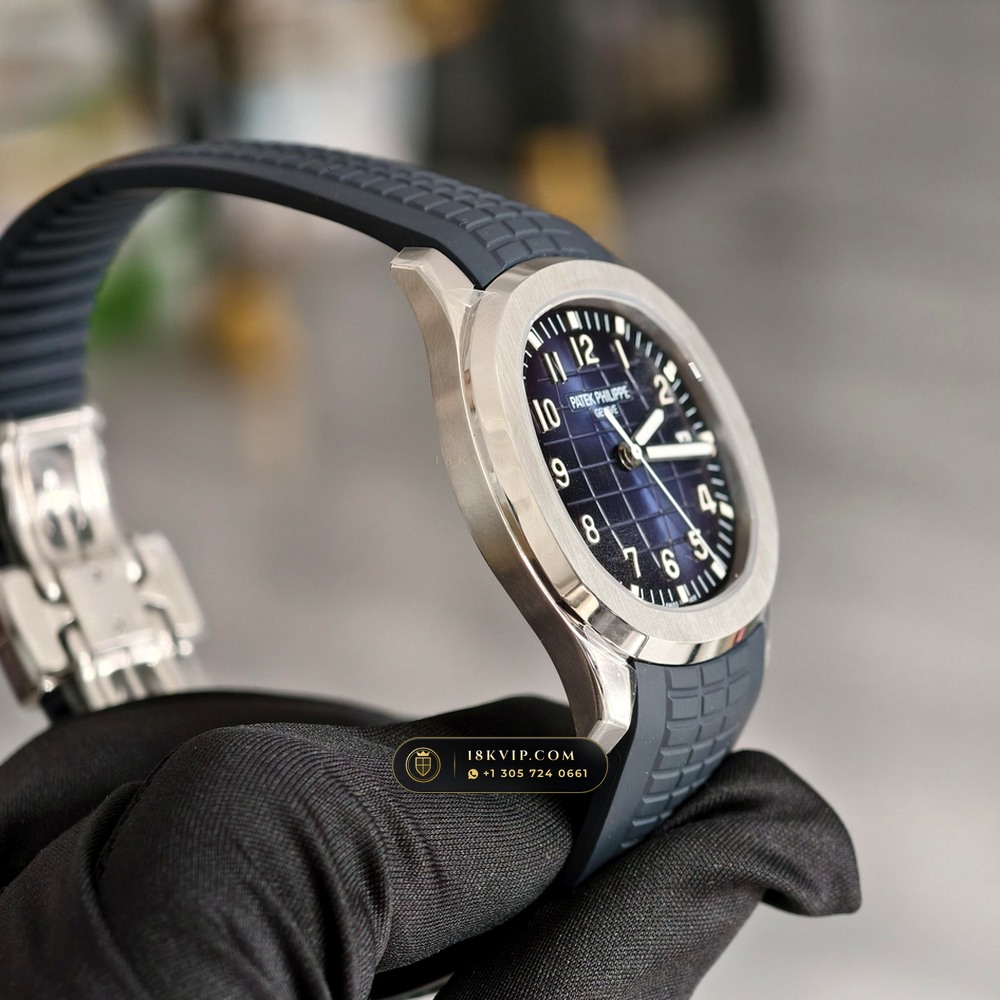 Patek Philippe Aquanaut Jumbo 42.2mm 18K White Gold Geneva Atelier Spec Ref. 5168G-001 — Private Vault Edition — Studio Gallery Plate III in 18K White Gold Au750 (120.6g Verified Mass, Patek Philippe Cal. 324 S C - 21K Gold Rotor)
