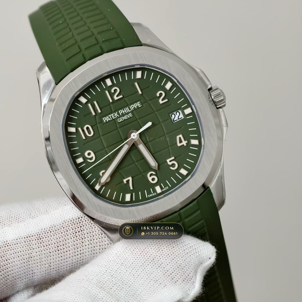 Patek Philippe Aquanaut Jumbo 42.2mm 18K White Gold Ref. 5168G-010 — Private Vault Edition — Studio Gallery Plate II in 18K White Gold Au750 (120.2g Verified Mass, Patek Philippe Cal. 324 S C - 21K Gold Rotor)
