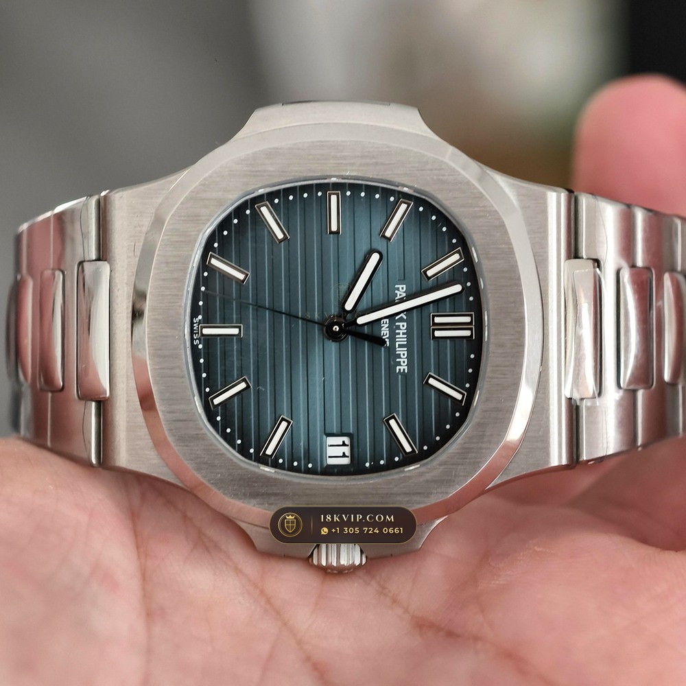 Patek Philippe Nautilus Self-Winding Custom SW Dial Ref. 5711/1A — Private Vault Edition — Studio Gallery Plate V in 904L Stainless Steel Custom Architecture (115.1g Verified Mass, Patek Philippe Cal. 26-330 S C / Cal. 324 S C - 21K Gold Rotor)