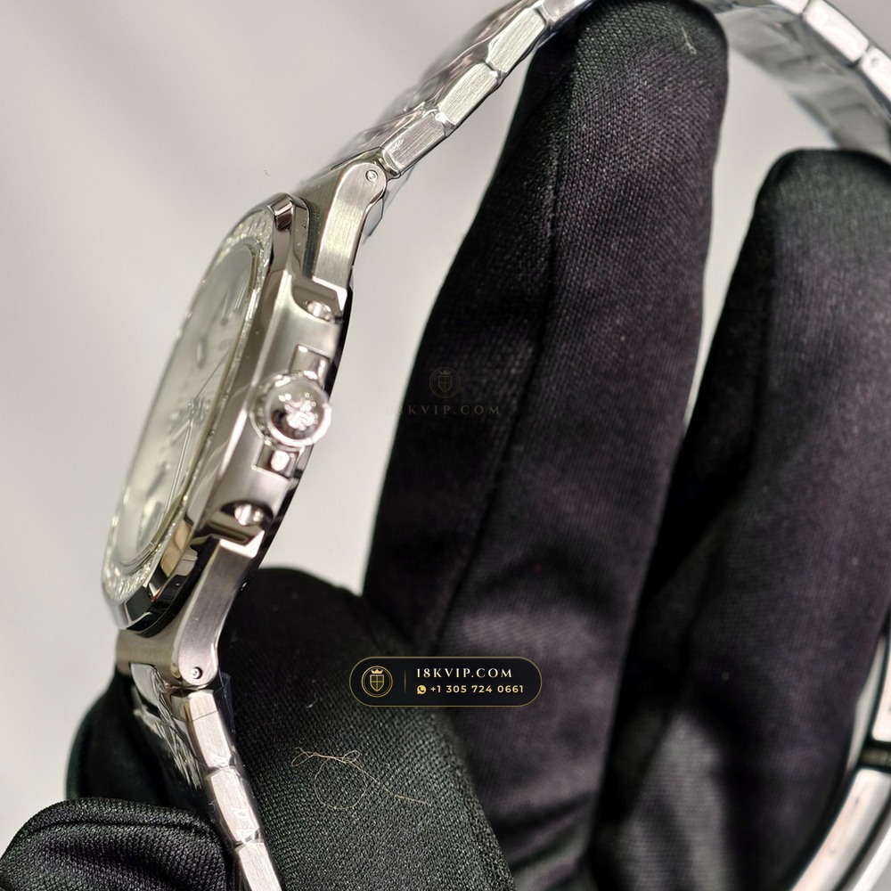 Patek Philippe Nautilus Self-Winding Diamond-Set Bezel Ref. 5711/1A-011 — Private Vault Edition — Studio Gallery Plate VII in 904L Stainless Steel Custom Architecture (115.4g Verified Mass, Patek Philippe Cal. 26-330 S C / Cal. 324 S C - 21K Gold Rotor)