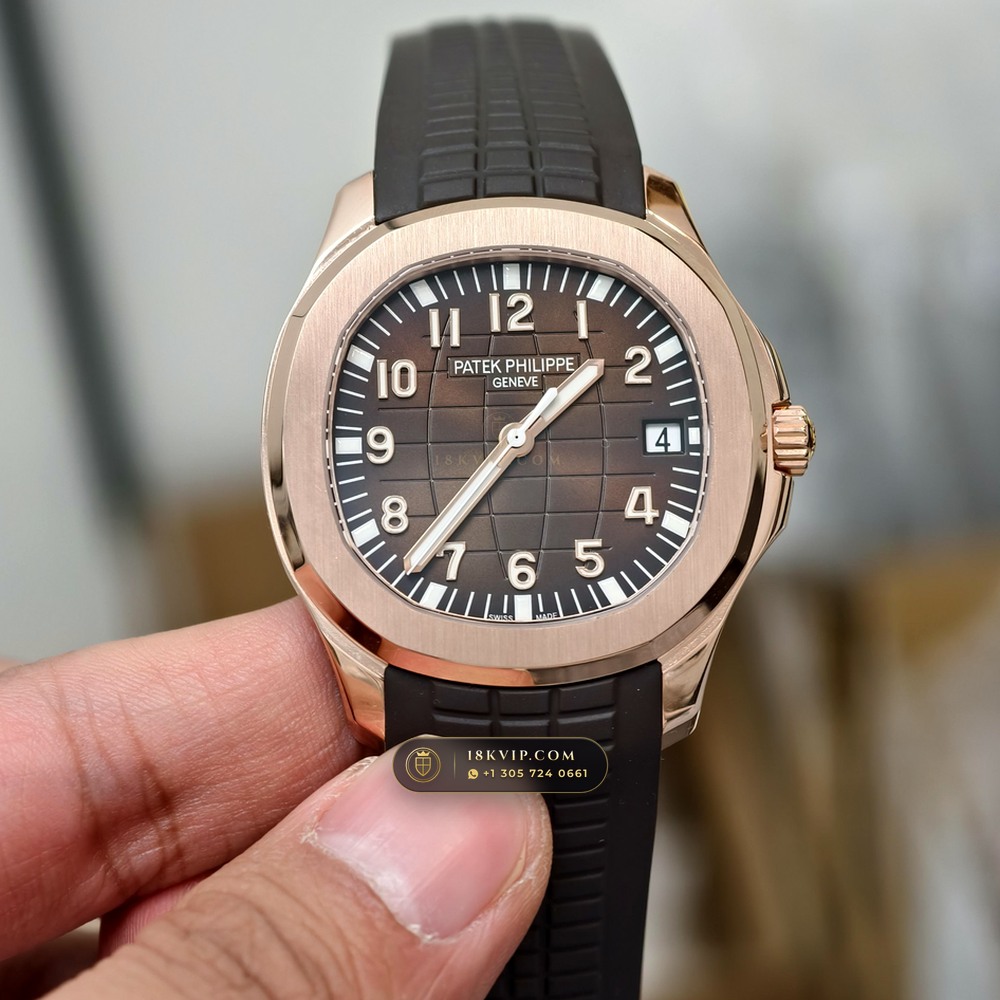 Patek Philippe Aquanaut Extra-Large Self-Winding 18K Rose Gold Chronometer Regulated Spec Ref. 5167R — Private Vault Edition — Studio Gallery Plate II in 18K Rose Gold Au750 (108.2g Verified Mass, Patek Philippe Cal. 324 S C - 21K Gold Rotor)