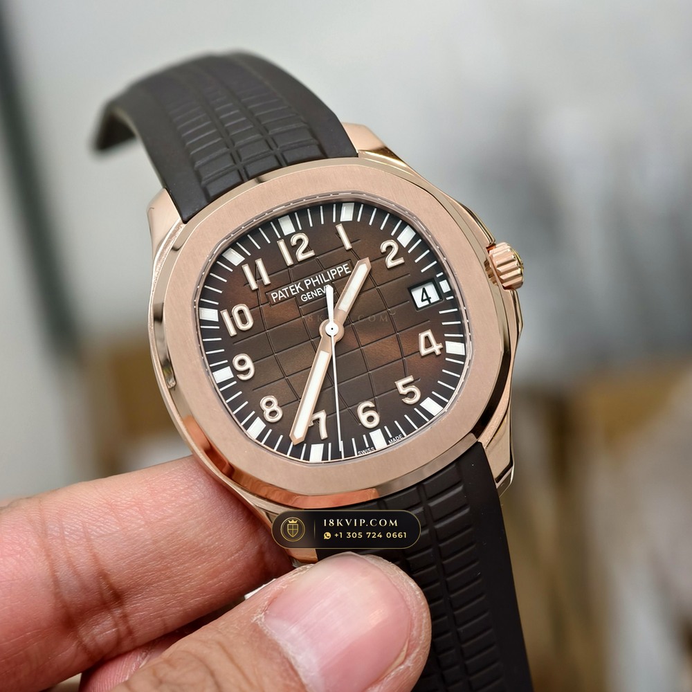 Patek Philippe Aquanaut Extra-Large Self-Winding 18K Rose Gold Chronometer Regulated Spec Ref. 5167R — Private Vault Edition — Studio Gallery Plate III in 18K Rose Gold Au750 (108.2g Verified Mass, Patek Philippe Cal. 324 S C - 21K Gold Rotor)
