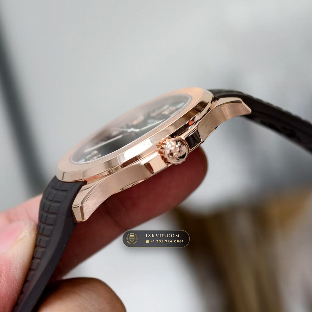 Patek Philippe Aquanaut Extra-Large Self-Winding 18K Rose Gold Chronometer Regulated Spec Ref. 5167R — Private Vault Edition — Studio Gallery Plate V in 18K Rose Gold Au750 (108.2g Verified Mass, Patek Philippe Cal. 324 S C - 21K Gold Rotor)