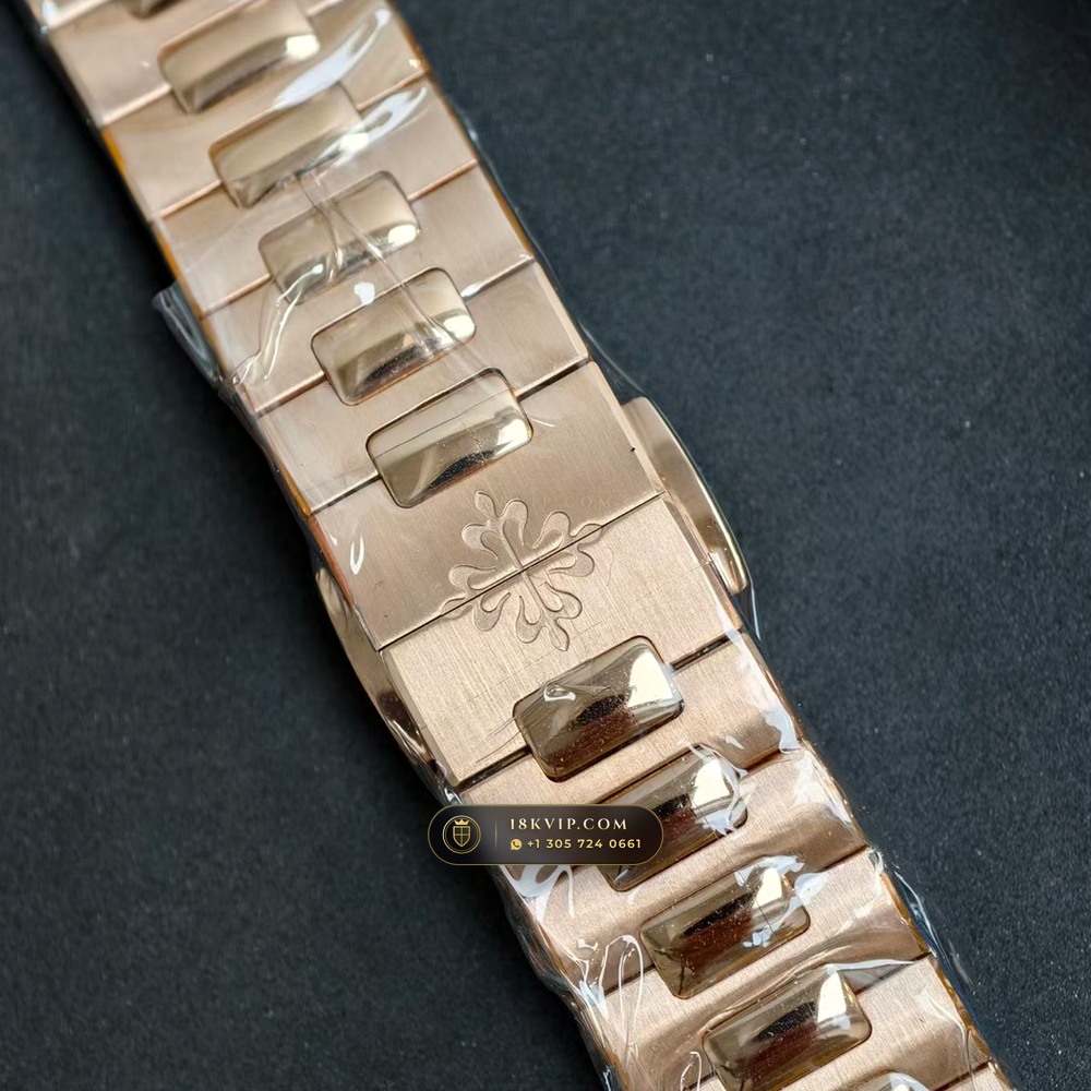 Patek Philippe Nautilus Moonphase & Power Reserve Full Solid 18K Rose Gold Bracelet Ref. 5712/1R-001 — Private Vault Edition — Studio Gallery Plate VII in 18K Rose Gold Au750 (185.2g Verified Mass, Patek Philippe Cal. 240 PS IRM C LU - 22K Gold Micro-Rotor)